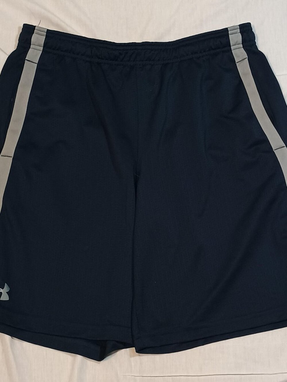 Under Armour/Shorts/Mens L/Navy Grey HeatGear Loose Fit Athletic Gym Running Act